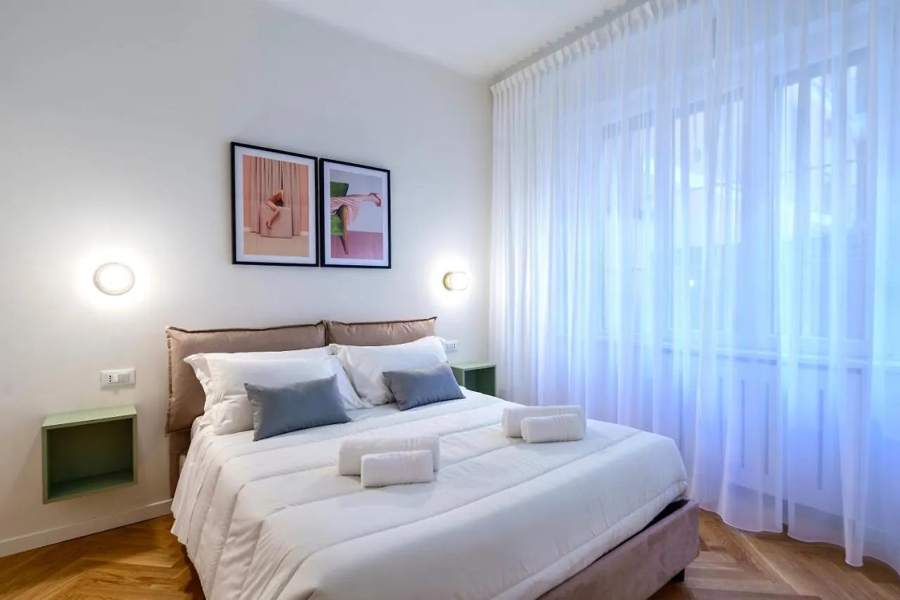 Porta Venezia-Trilocale-Luxury Con Wifi-Neflix Apartment Milan